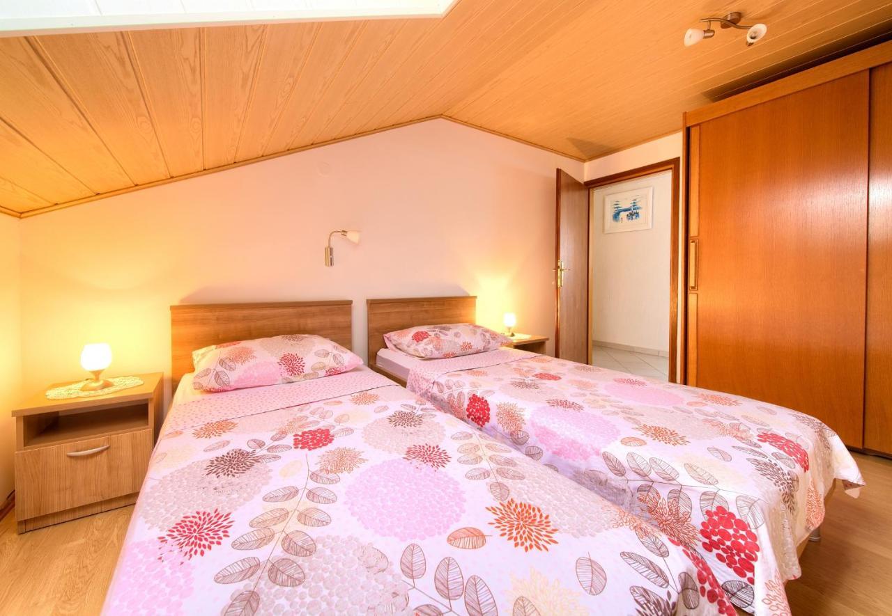 Apartment Mladen Krk Town Extérieur photo