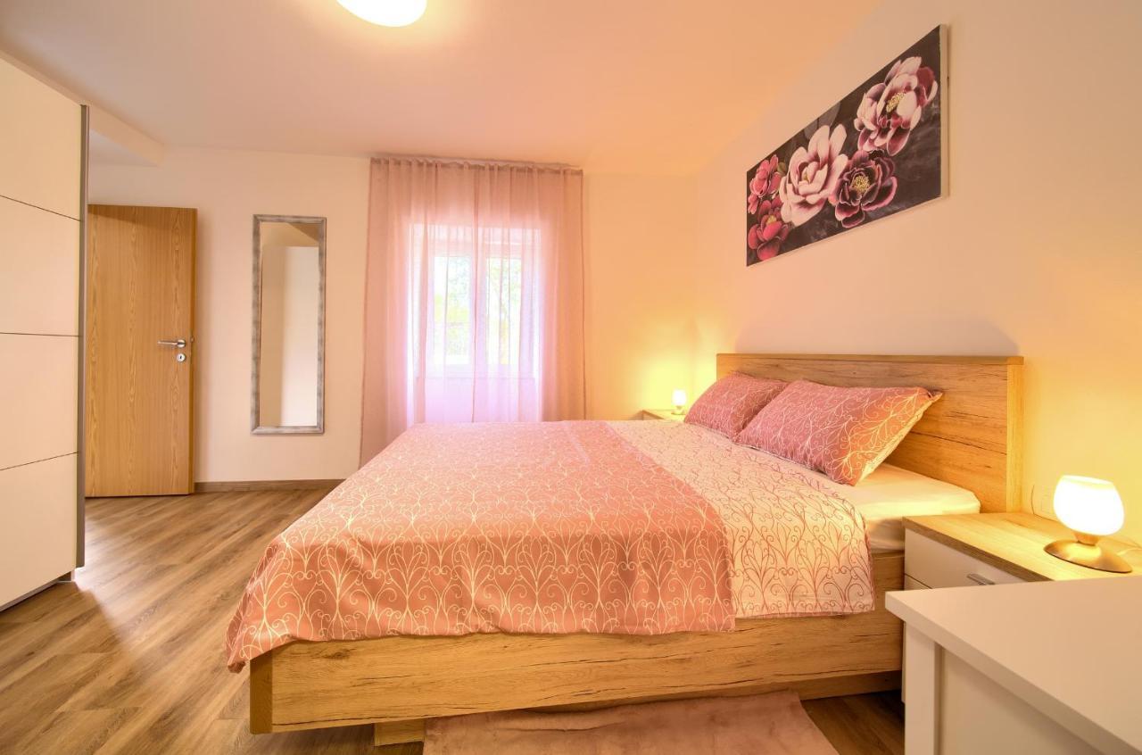 Apartment Mladen Krk Town Extérieur photo