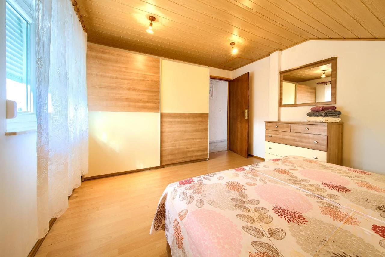 Apartment Mladen Krk Town Extérieur photo