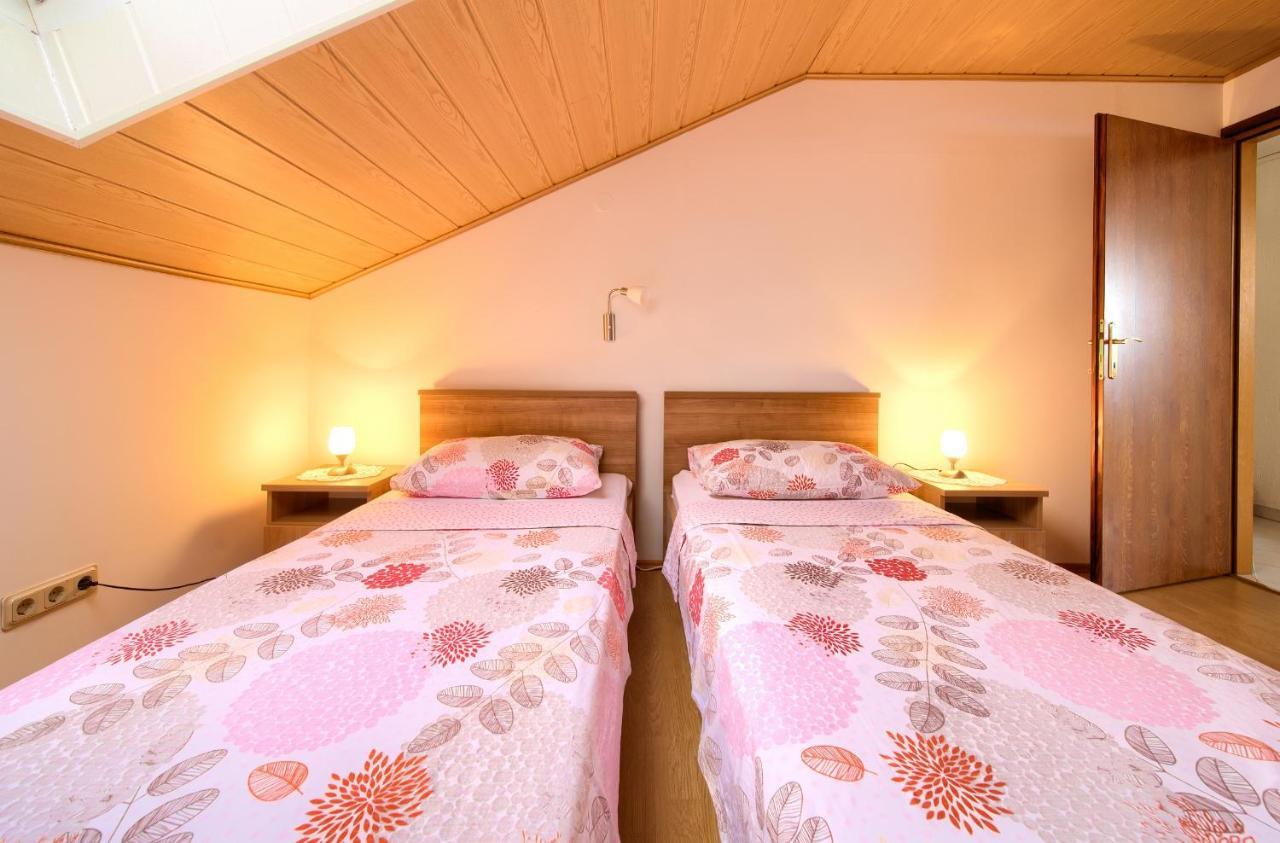 Apartment Mladen Krk Town Extérieur photo