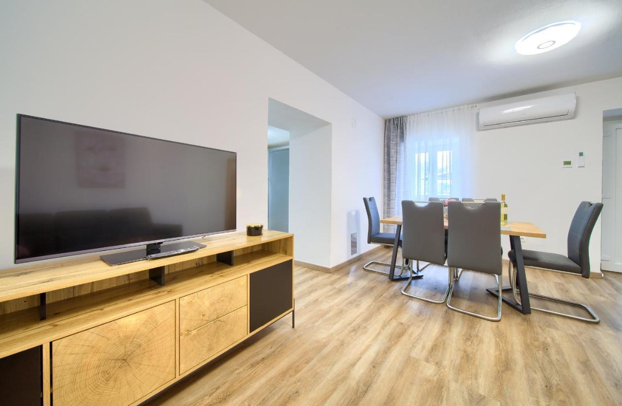 Apartment Mladen Krk Town Extérieur photo
